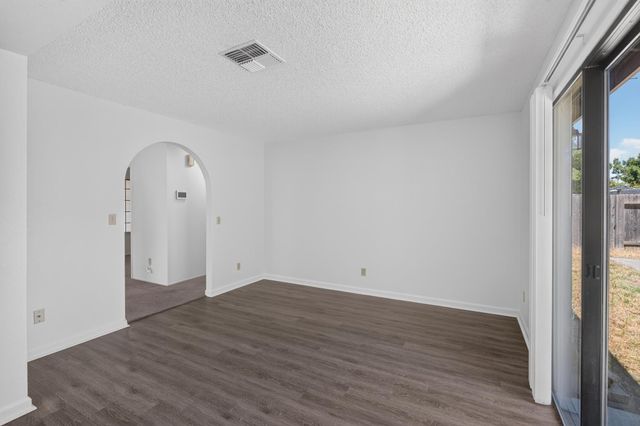 972 Shellwood Way, Sacramento, CA 95831