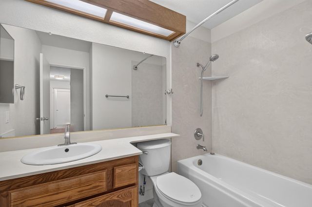 972 Shellwood Way, Sacramento, CA 95831