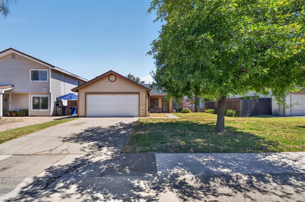 972 Shellwood Way, Sacramento, CA 95831