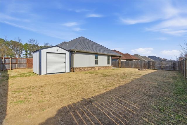 355 Lucian Lane, Springdale, AR 72762