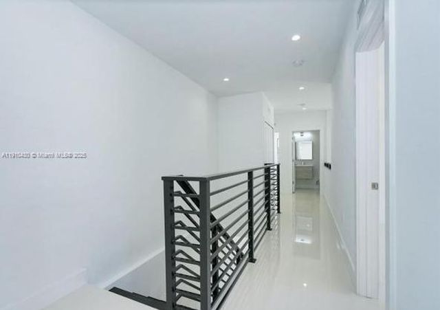 3024 SW 16th Ter 3024, Miami, FL 33145