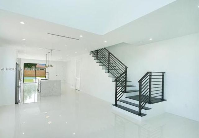 3024 SW 16th Ter 3024, Miami, FL 33145