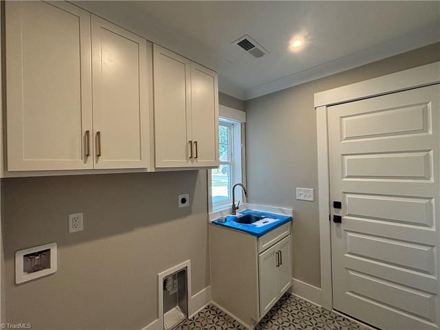 191 Green Forest Court, Winston-salem, NC 27107