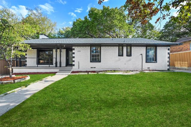 1711 Essex Avenue, Dallas, TX 75203