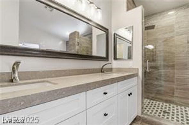 1887 Eagle Flight Lane, Henderson, NV 89012