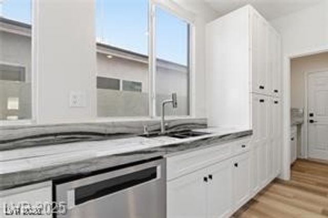 1887 Eagle Flight Lane, Henderson, NV 89012