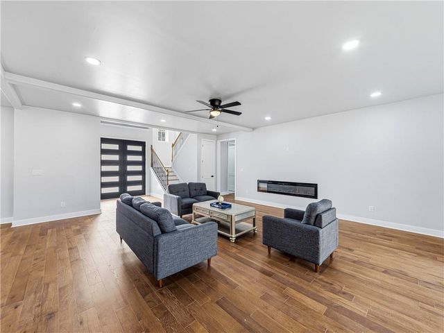 120 Wesley Pl, Fayetteville, GA 30214