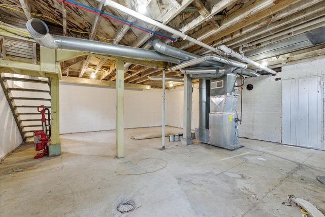 19378 MUDHOLLOW ROAD Road, Council Bluffs, IA 51503