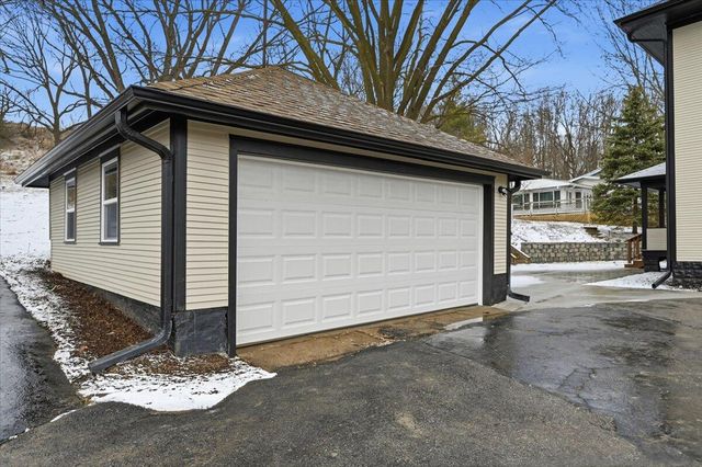 19378 MUDHOLLOW ROAD Road, Council Bluffs, IA 51503