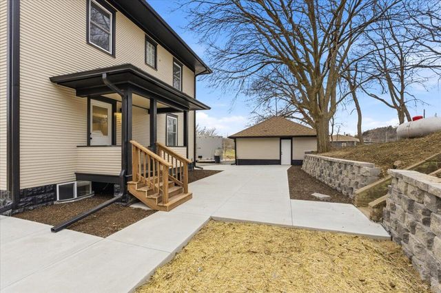 19378 MUDHOLLOW ROAD Road, Council Bluffs, IA 51503