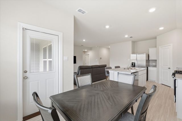845 Round Robin Lane, Fort Worth, TX 76131
