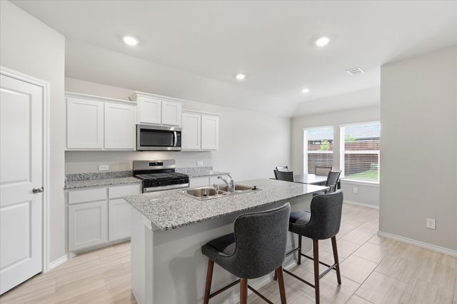 845 Round Robin Lane, Fort Worth, TX 76131