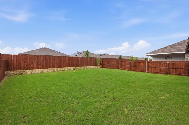845 Round Robin Lane, Fort Worth, TX 76131