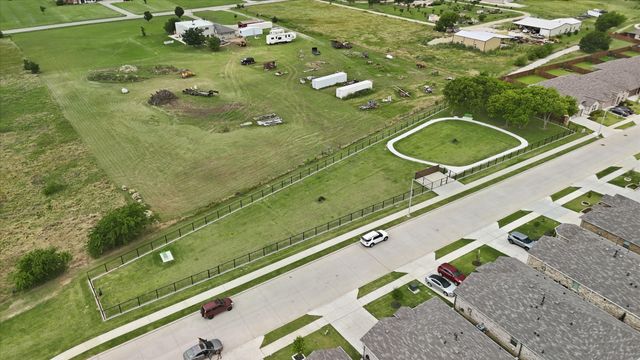 845 Round Robin Lane, Fort Worth, TX 76131