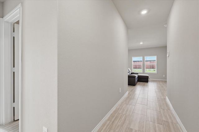 845 Round Robin Lane, Fort Worth, TX 76131