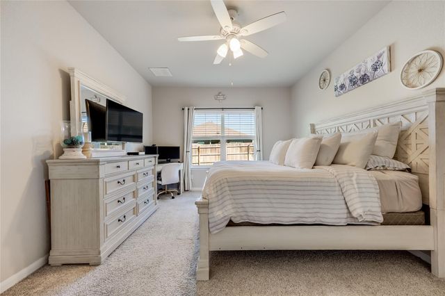 405 Galway Bay LN, Georgetown, TX 78626