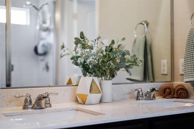 405 Galway Bay LN, Georgetown, TX 78626