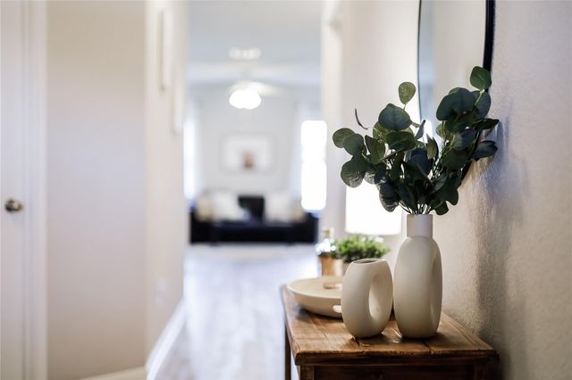 405 Galway Bay LN, Georgetown, TX 78626