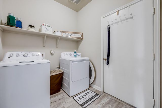 405 Galway Bay LN, Georgetown, TX 78626