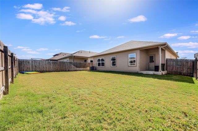 405 Galway Bay LN, Georgetown, TX 78626