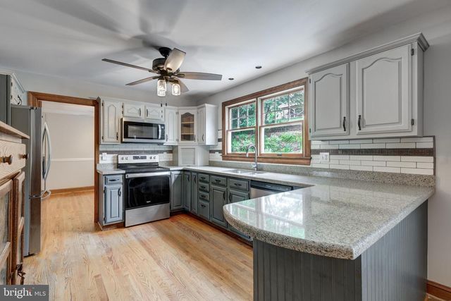 15 RIDGE VIEW DR, Westminster, MD 21157