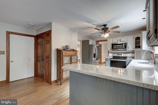 15 RIDGE VIEW DR, Westminster, MD 21157