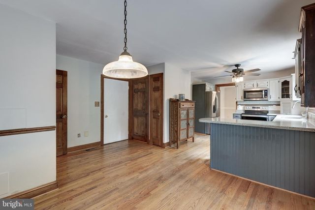 15 RIDGE VIEW DR, Westminster, MD 21157