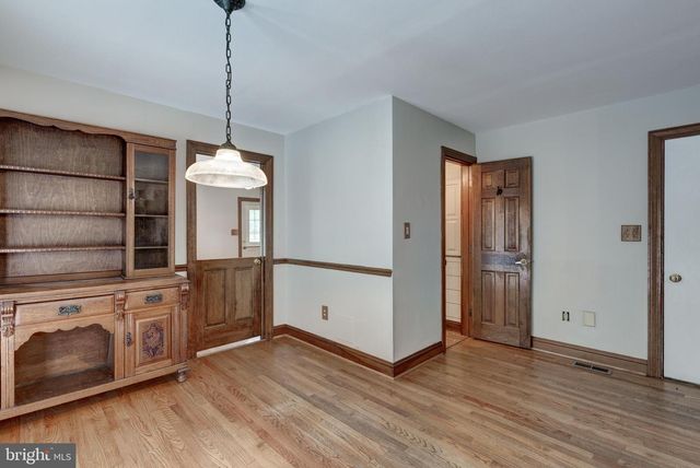 15 RIDGE VIEW DR, Westminster, MD 21157