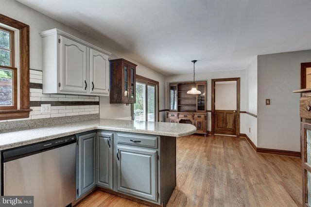 15 RIDGE VIEW DR, Westminster, MD 21157