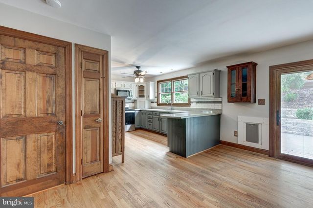 15 RIDGE VIEW DR, Westminster, MD 21157