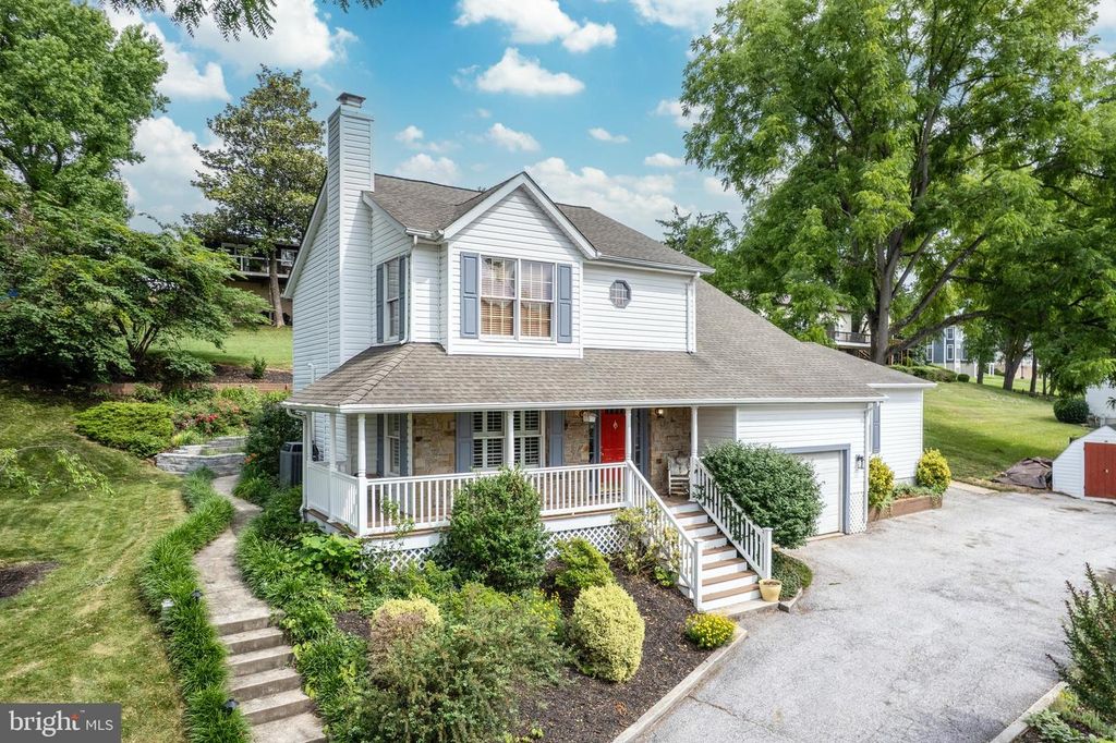 15 RIDGE VIEW DR, Westminster, MD 21157