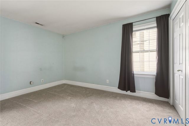 1318 Robindale Rd, North Chesterfield, VA 23235