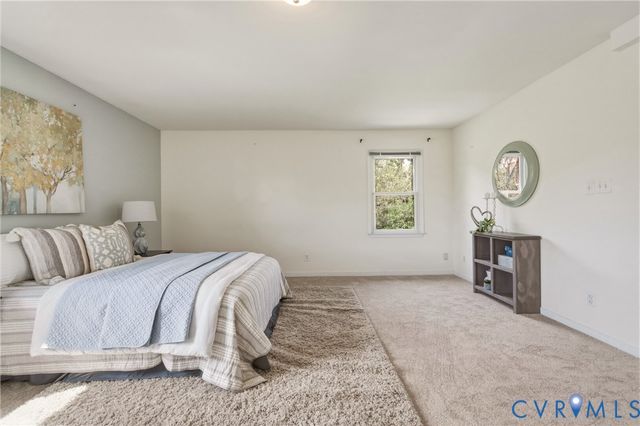 1318 Robindale Rd, North Chesterfield, VA 23235