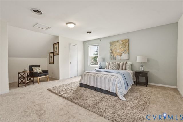 1318 Robindale Rd, North Chesterfield, VA 23235