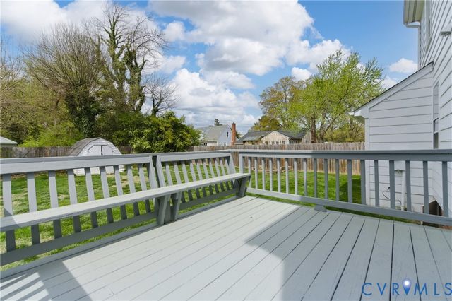 1318 Robindale Rd, North Chesterfield, VA 23235
