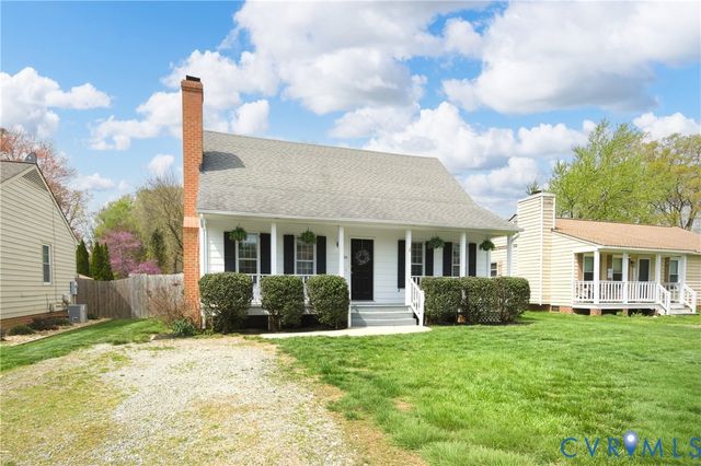 1318 Robindale Rd, North Chesterfield, VA 23235