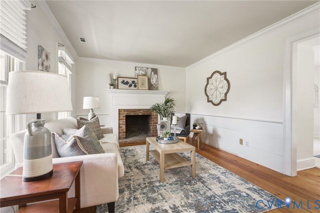 1318 Robindale Rd, North Chesterfield, VA 23235