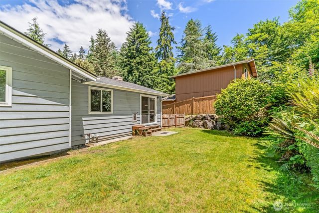 8830 Shell Place, Edmonds, WA 98026