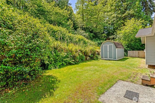 8830 Shell Place, Edmonds, WA 98026