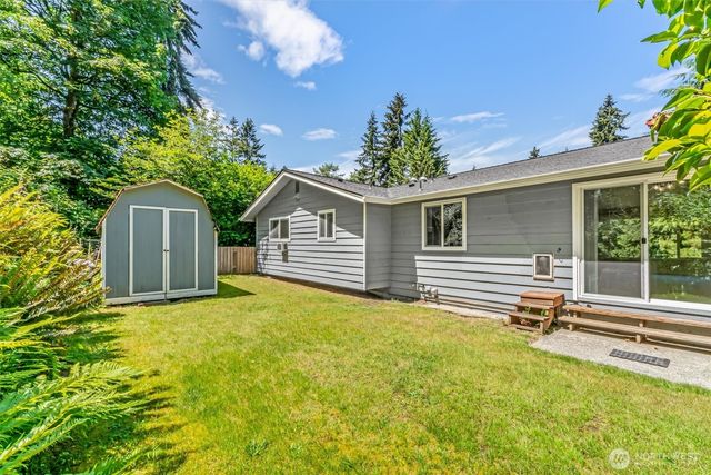 8830 Shell Place, Edmonds, WA 98026