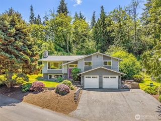 8830 Shell Place, Edmonds, WA 98026