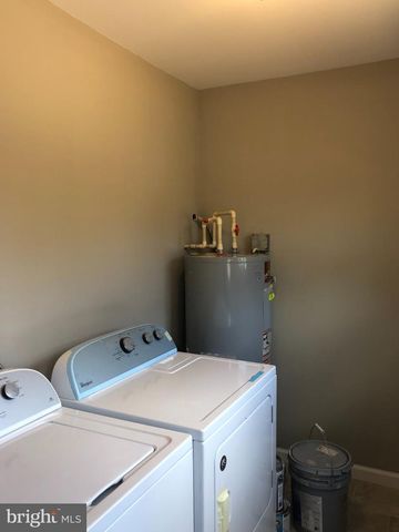 9384 WINDSOR DR, King George, VA 22485