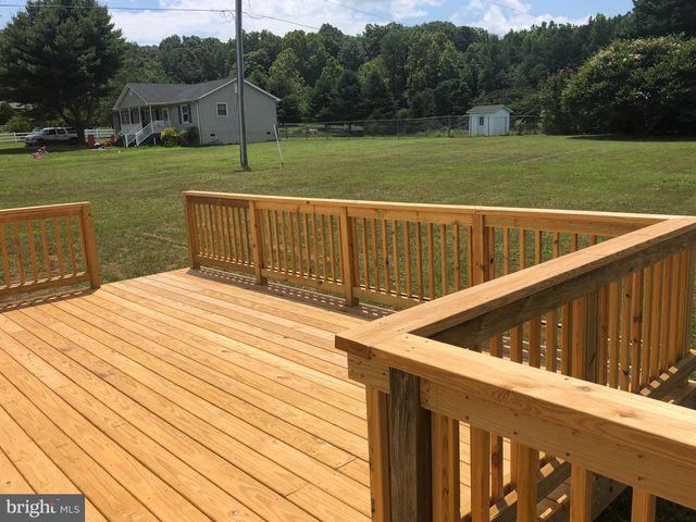 9384 WINDSOR DR, King George, VA 22485