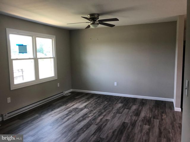 9384 WINDSOR DR, King George, VA 22485