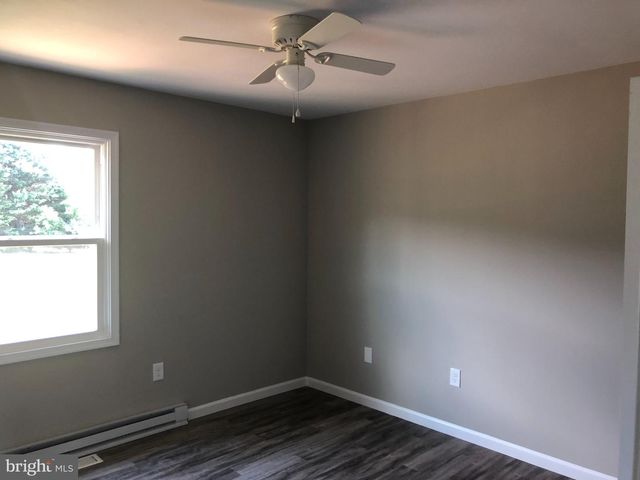 9384 WINDSOR DR, King George, VA 22485
