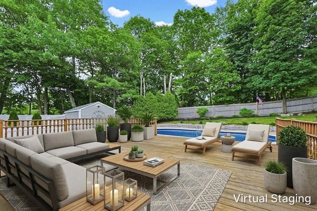 5 Otter Pond Road, Lynnfield, MA 01940