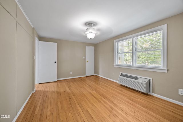 917 Saint Marys Street, Raleigh, NC 27605