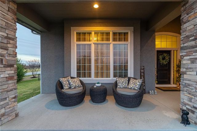 7026 Belmont Drive, Shawnee, KS 66226