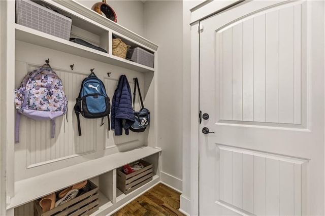 7026 Belmont Drive, Shawnee, KS 66226