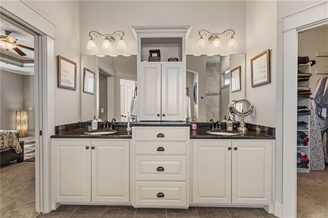 7026 Belmont Drive, Shawnee, KS 66226